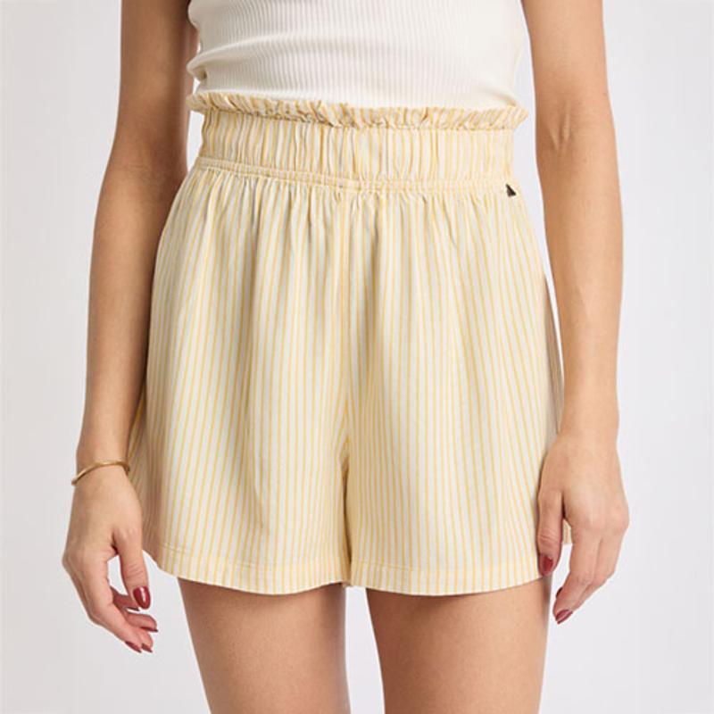 Ellie Short - Image 1