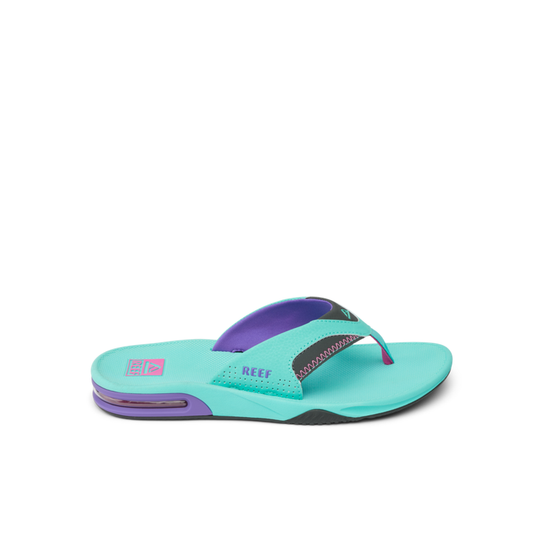 Fanning - Image 1