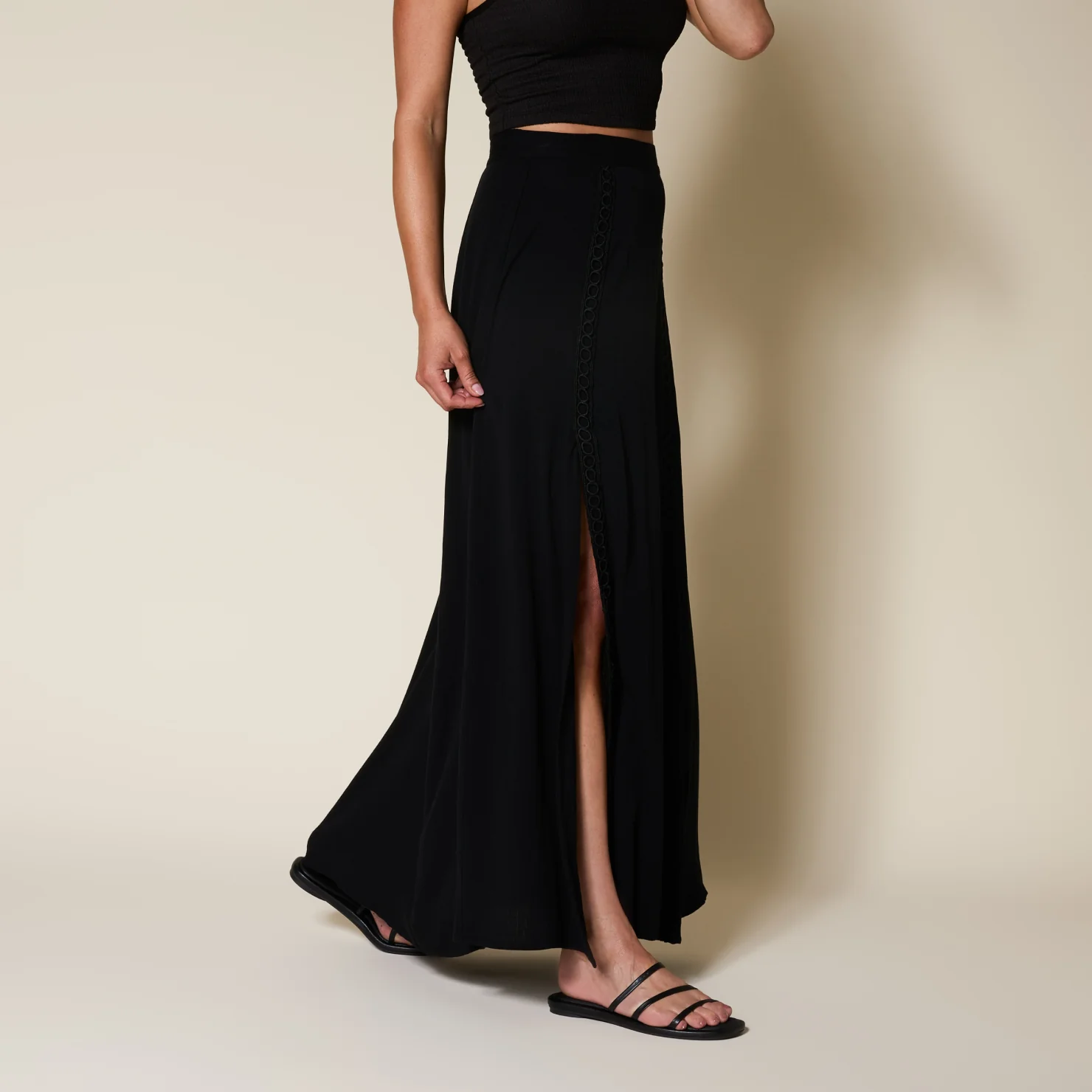Willow Ava - Image 4