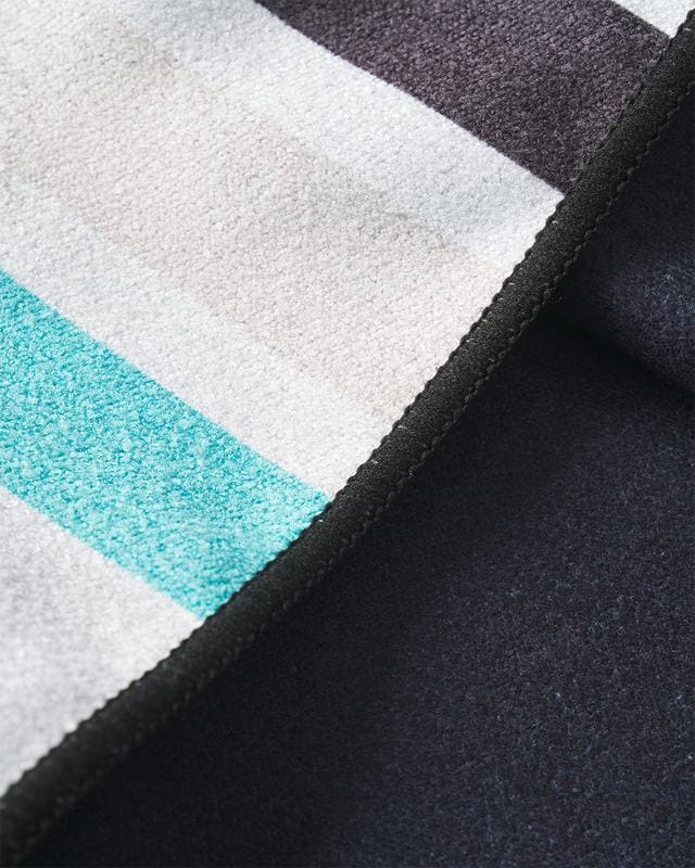 Reef X Palm Golf Dew Sweeper Towel - Image 3